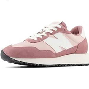 New Balance 237 V1 sneaker Women's Blush and White suede runners size 8.5